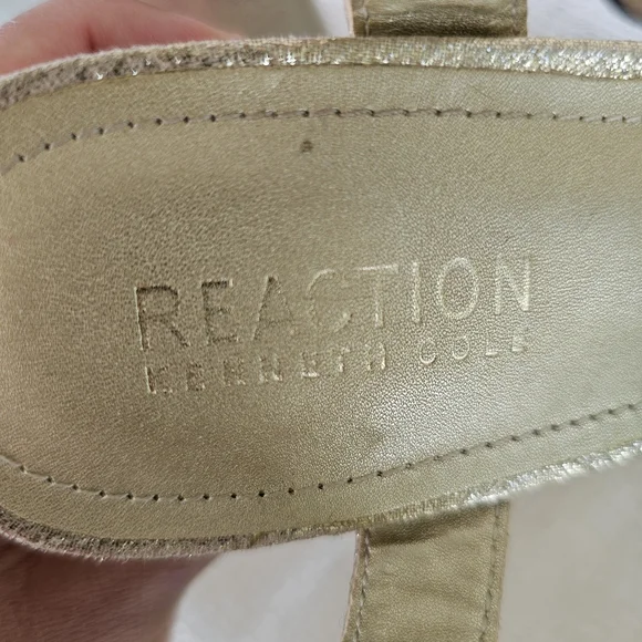 Kenneth Cole Reaction 7.5 Gold Block Heel Sandals Platform Strappy Party Glam - Picture 7 of 8